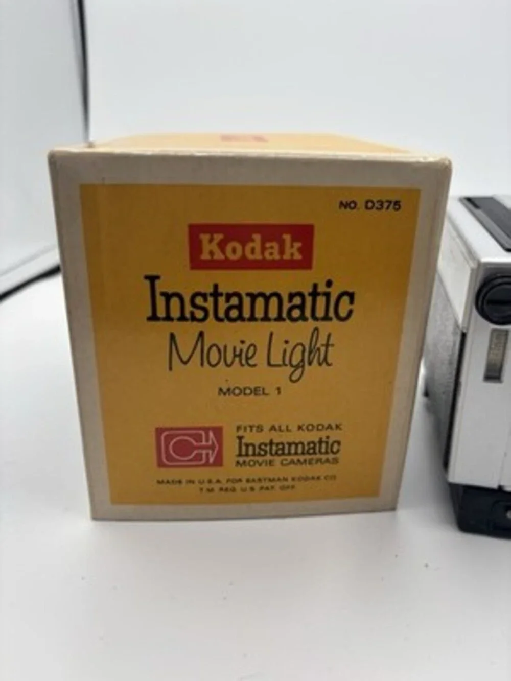 Kodak M24 Instamatic Super 8 Movie Camera & Instamatic Movie Light Model 1 1970s